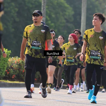 Runner Photo 7011551