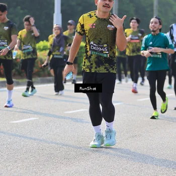 Runner Photo 7011594