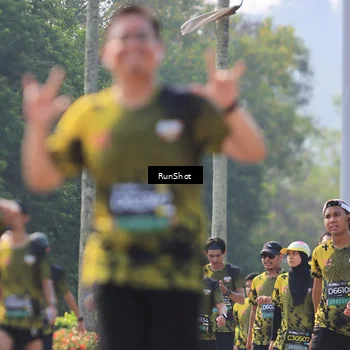Runner Photo 7011596