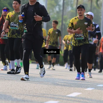 Runner Photo 7011613