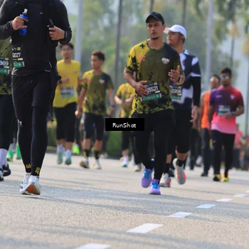 Runner Photo 7011614