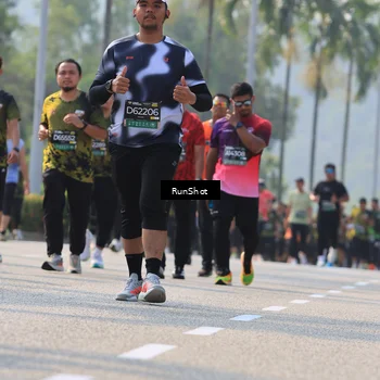 Runner Photo 7011644