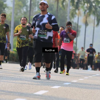 Runner Photo 7011646