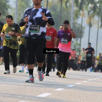 Runner Photo 7011650