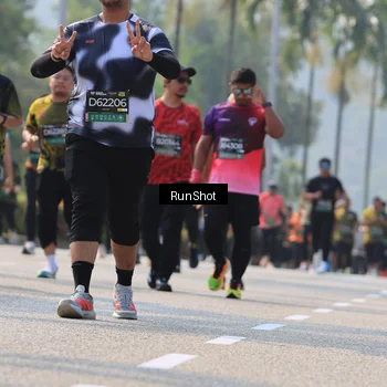 Runner Photo 7011663