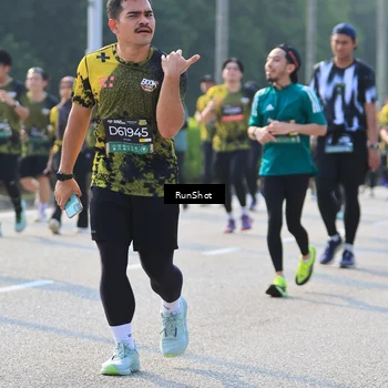 Runner Photo 7011670