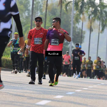 Runner Photo 7011680