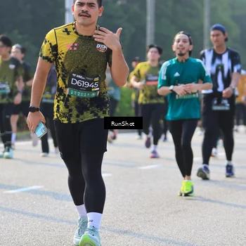 Runner Photo 7011691