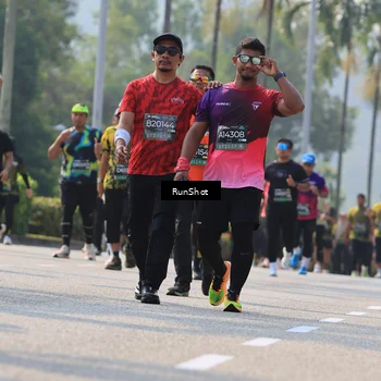 Runner Photo 7011696
