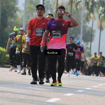 Runner Photo 7011702