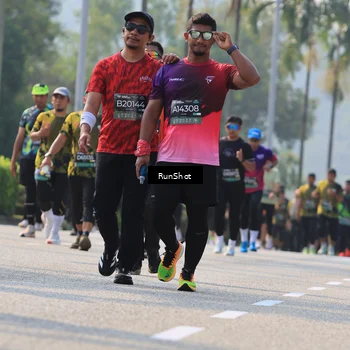 Runner Photo 7011704