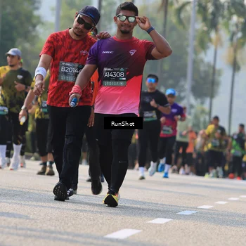 Runner Photo 7011716