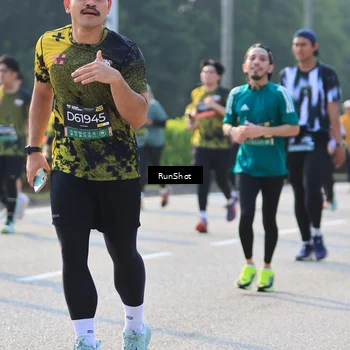 Runner Photo 7011728