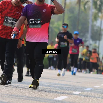 Runner Photo 7011736