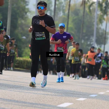 Runner Photo 7011764