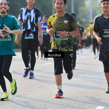 Runner Photo 7011789