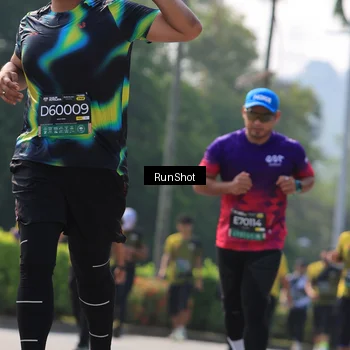 Runner Photo 7011793