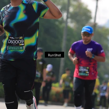 Runner Photo 7011797