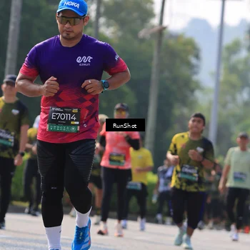 Runner Photo 7011801