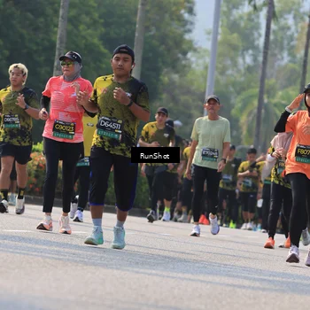 Runner Photo 7011821