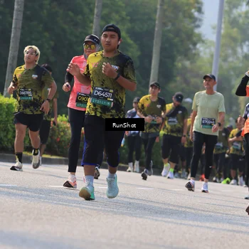 Runner Photo 7011823