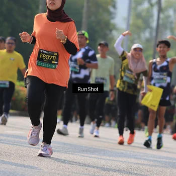 Runner Photo 7011854