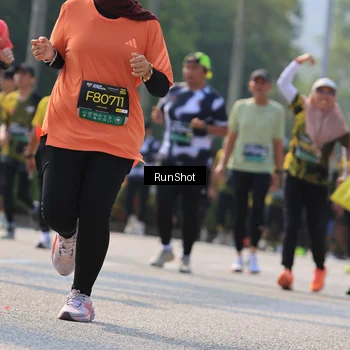 Runner Photo 7011855