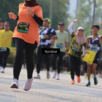 Runner Photo 7011856
