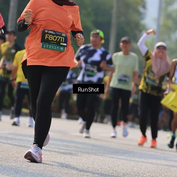 Runner Photo 7011857