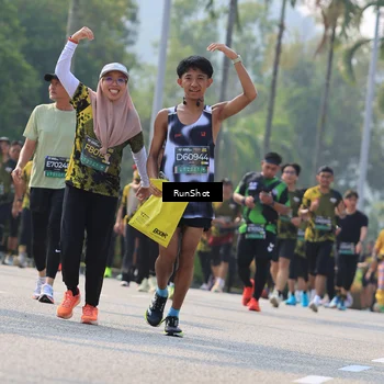 Runner Photo 7011866