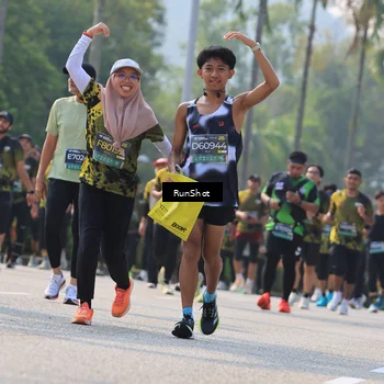 Runner Photo 7011871
