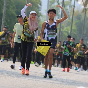 Runner Photo 7011872