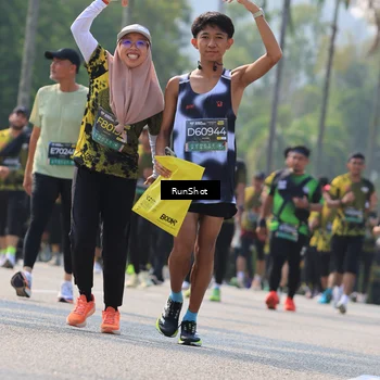 Runner Photo 7011880