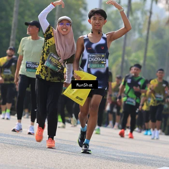 Runner Photo 7011881