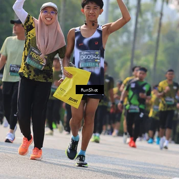 Runner Photo 7011891