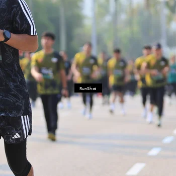 Runner Photo 7011901