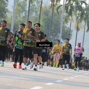 Runner Photo 7011907