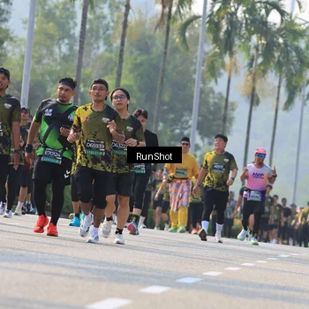 Runner Photo 7011909