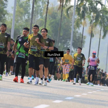 Runner Photo 7011911