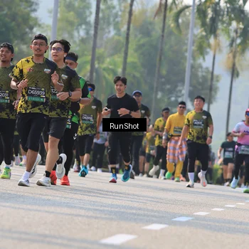 Runner Photo 7011913