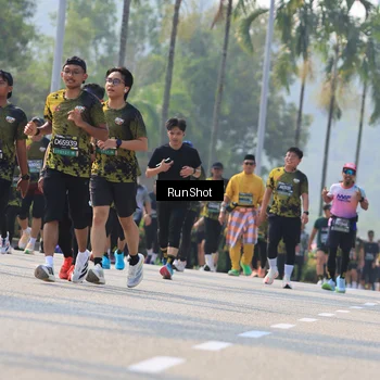 Runner Photo 7011914