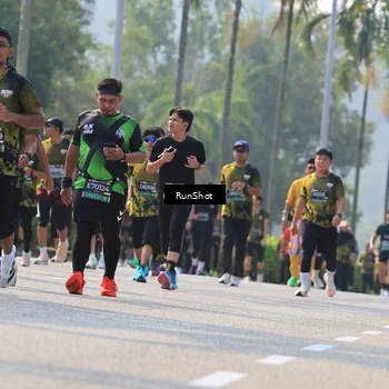 Runner Photo 7011928