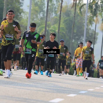 Runner Photo 7011930