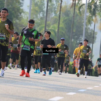 Runner Photo 7011932