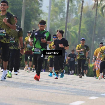Runner Photo 7011936