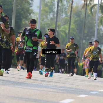 Runner Photo 7011938