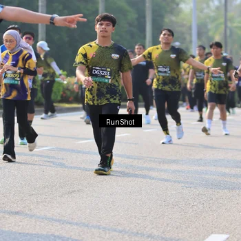 Runner Photo 7011950