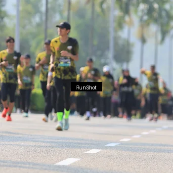 Runner Photo 7011965