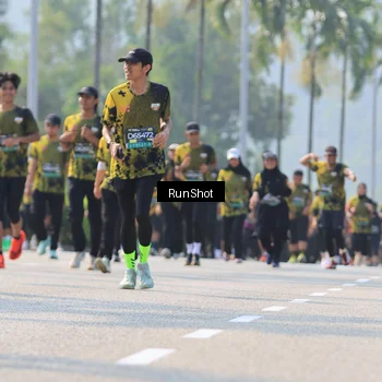 Runner Photo 7011971