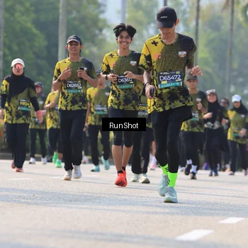 Runner Photo 7012004
